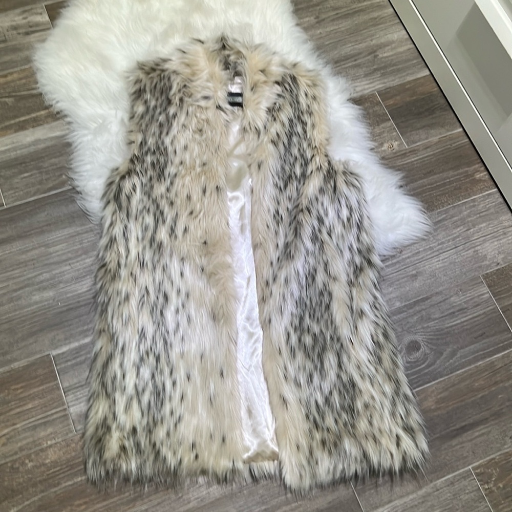 Leopard snow fur vest